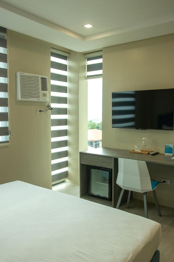 Seeya Hotel Tubigon Extérieur photo